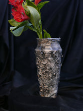 Load image into Gallery viewer, copal vase
