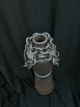 Load image into Gallery viewer, amaryllis sculpture
