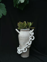 Load image into Gallery viewer, mora vase
