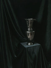 Load image into Gallery viewer, tulip vase
